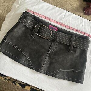 NWOT Edikted micro leather mini skirt / skort black & silver belt buckle medium